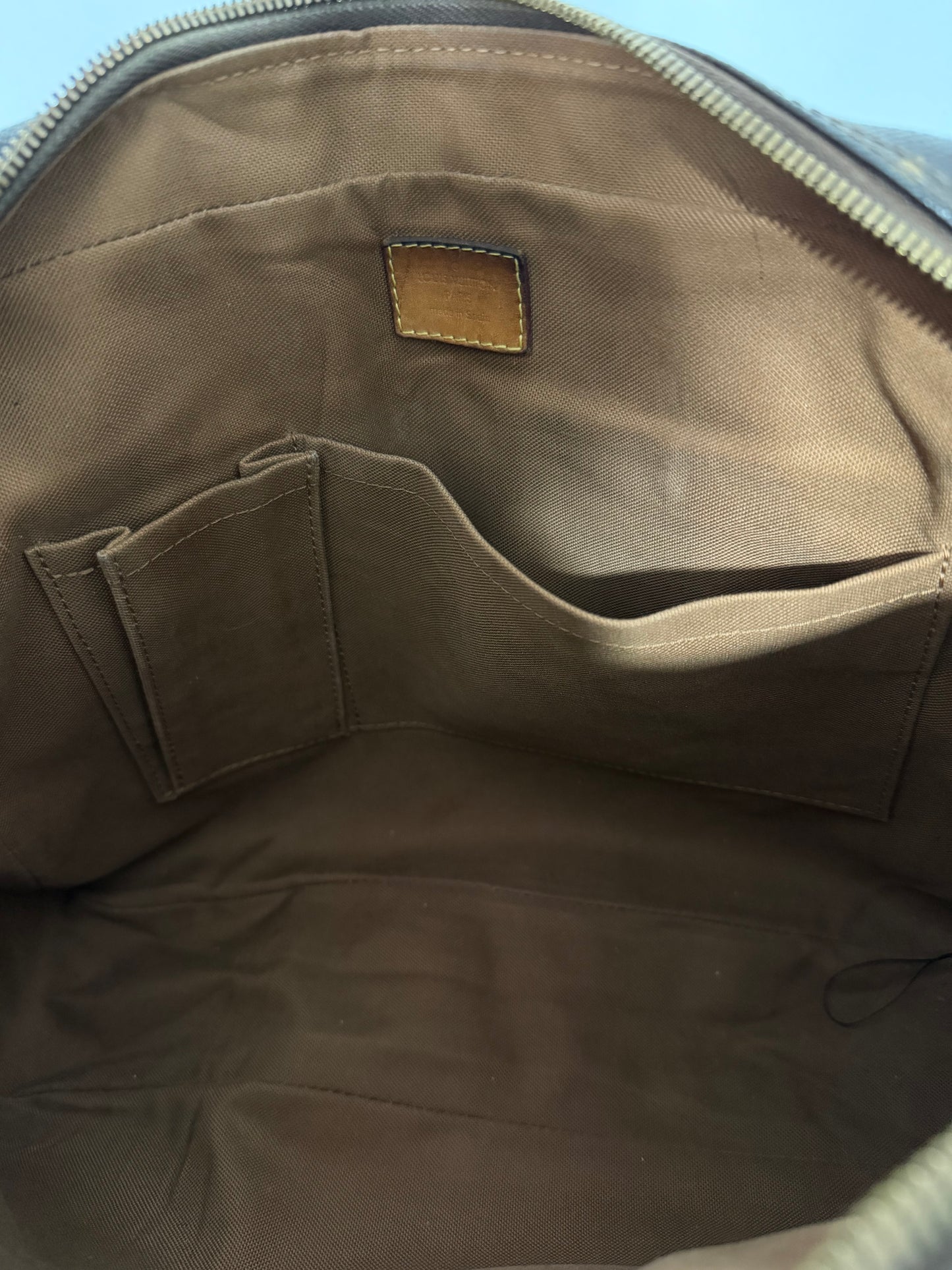 LOUIS VUITTON
Monogram Sac Bosphore Messenger Bag