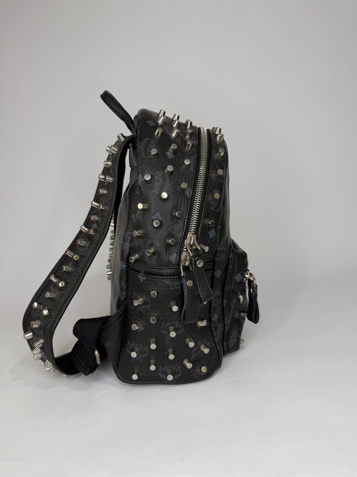 MCM
Visetos Medium Sprinkle Stud Stark Backpack Black