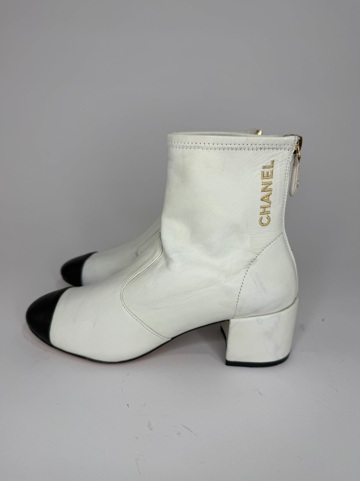 Chanel White Leather Cap Toe Ankle Boots Black Toe Size 37EU/ 7 US/ 4 UK