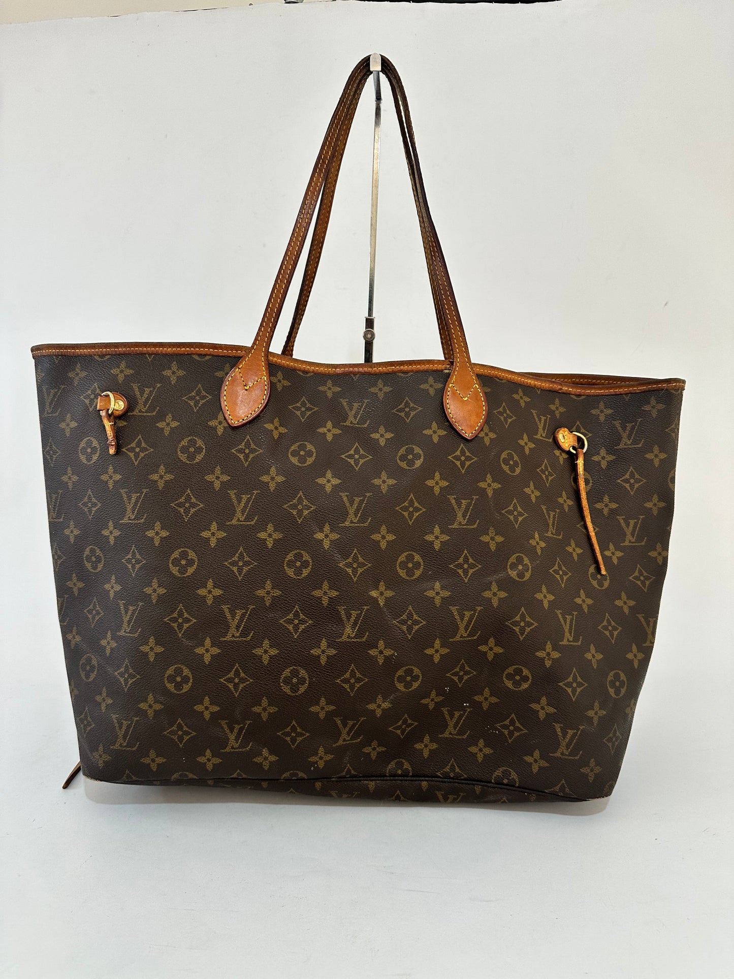 Louis Vuitton Monogram Canvas Neverfull GM Bag