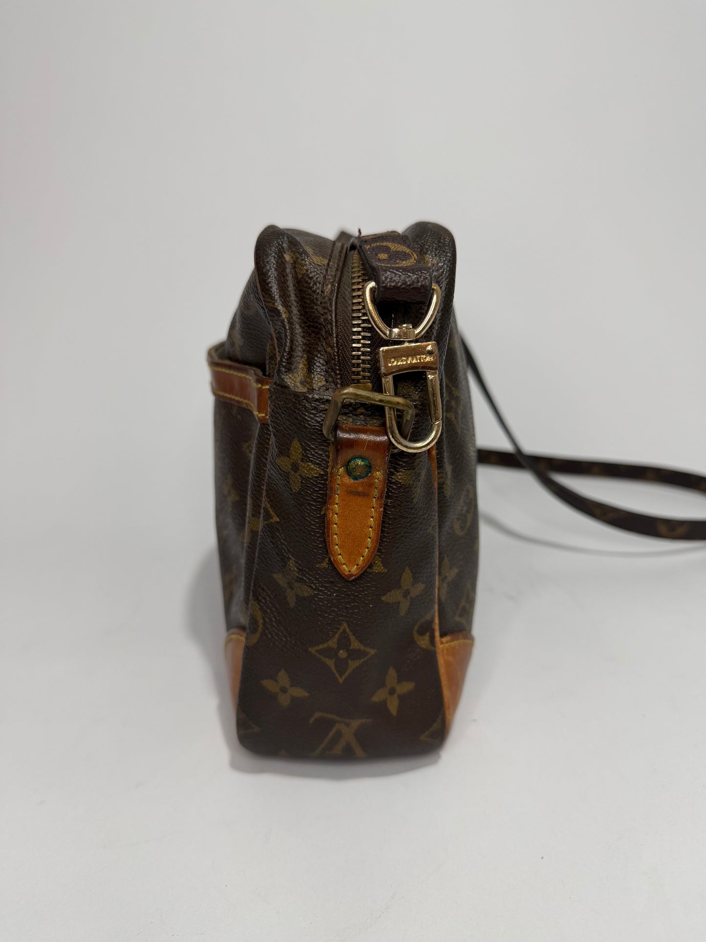Vintage Louis Vuitton
Monogram Trocadero 30