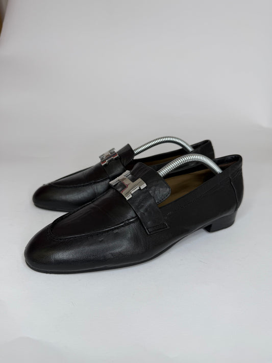 Hermès
Paris H Logo Loafers
Women's Size 36 EU/ 6 US / 3 UK
