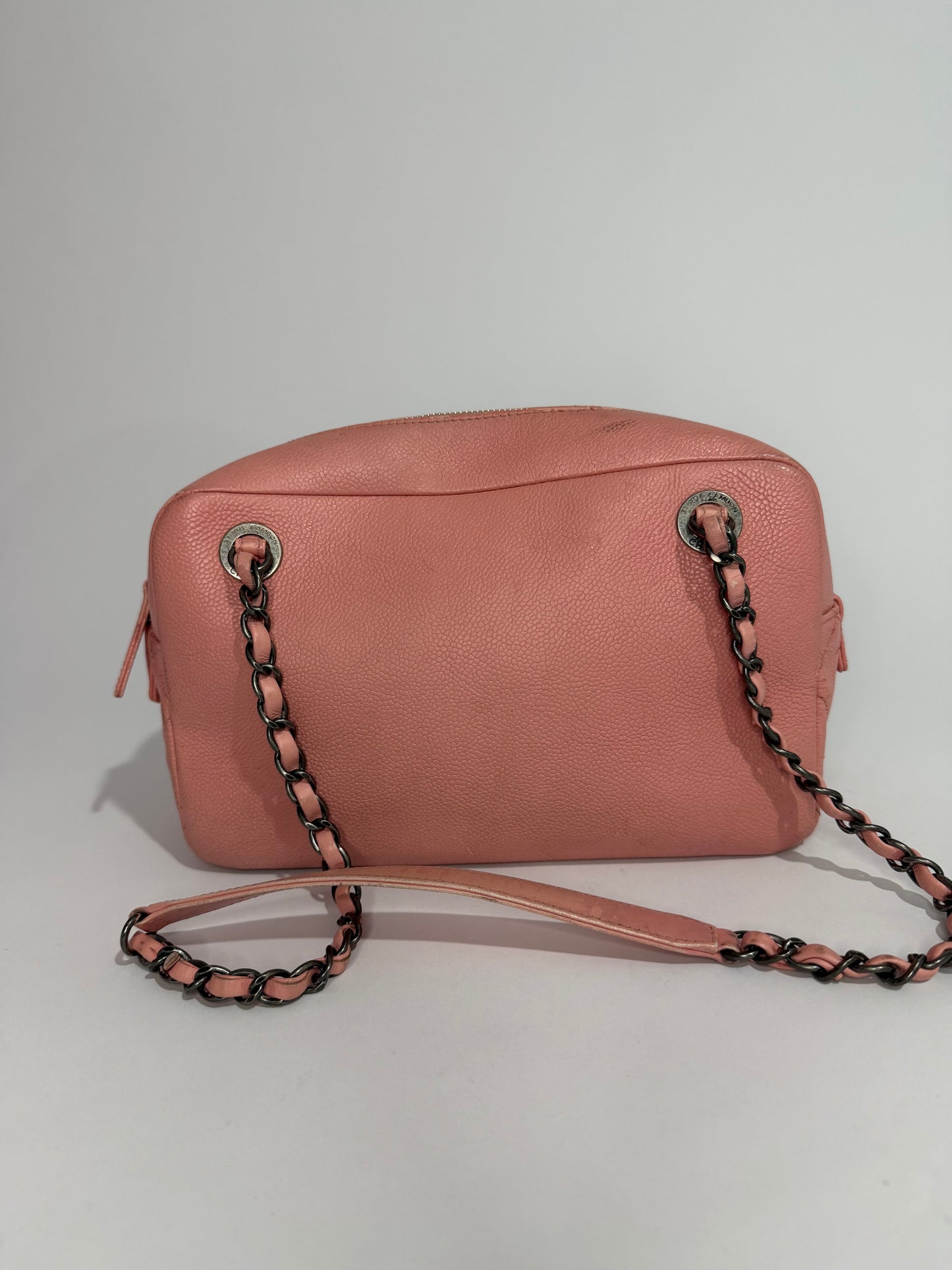 CHANEL
Pink Caviar And Quilted Lambskin Leather CC Break Camera Case Bag