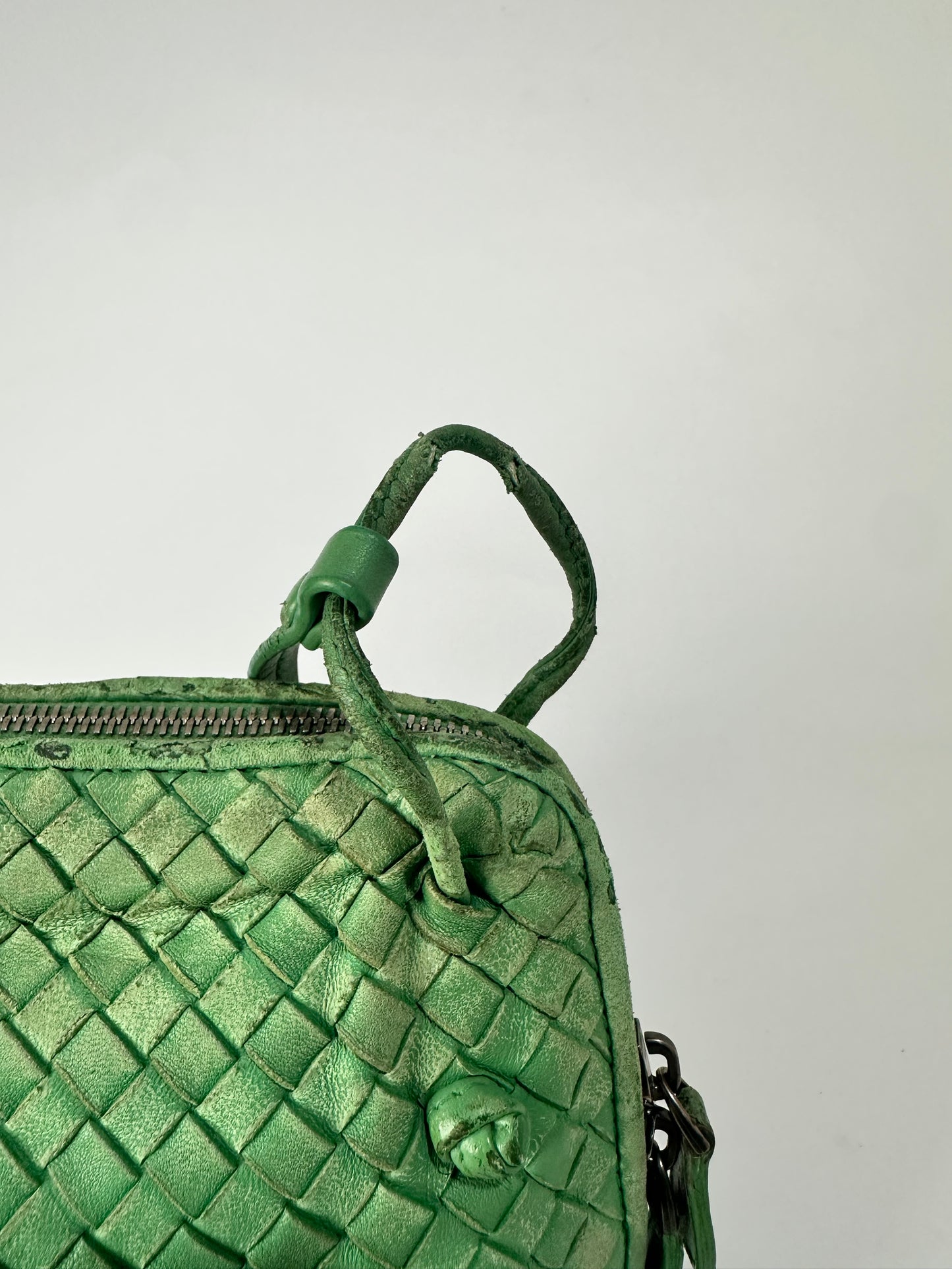 Bottega Veneta Gresn Intrecciato Leather Nodini Crossbody Bag