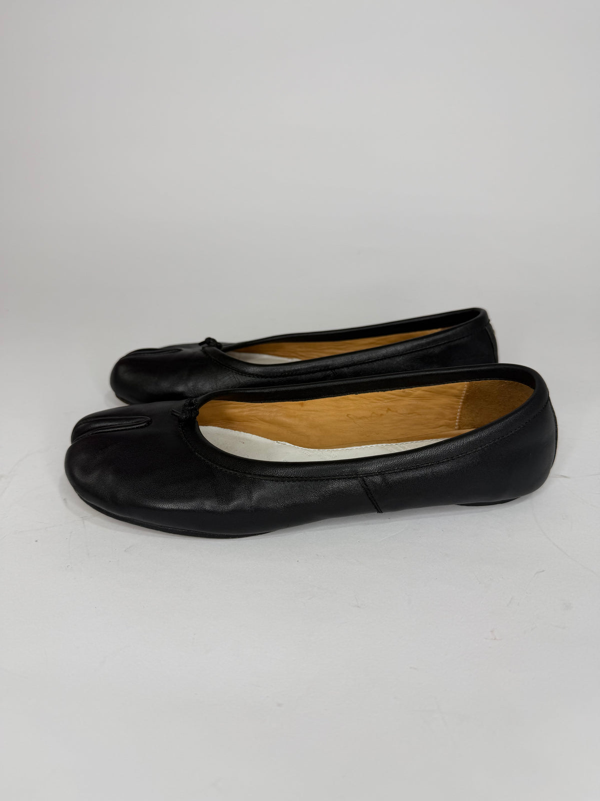 Maison Margiela Tabi Ballet Flats Black Leather Split-Toe EU 38 EU/ 8 US