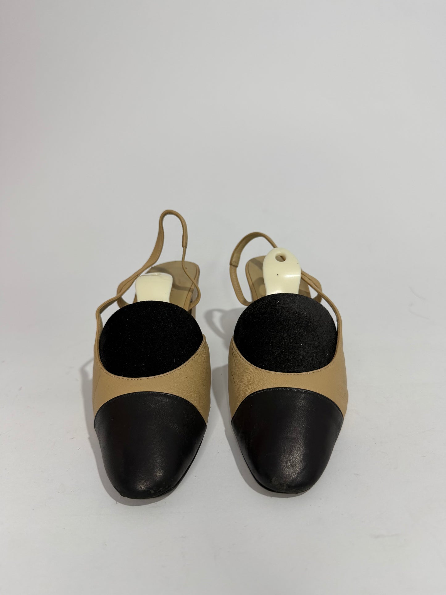 Chanel Beige/Black Leather And Fabric Cap Toe Slingback Sandals Size 36 EU/ 6 US / 3 UK