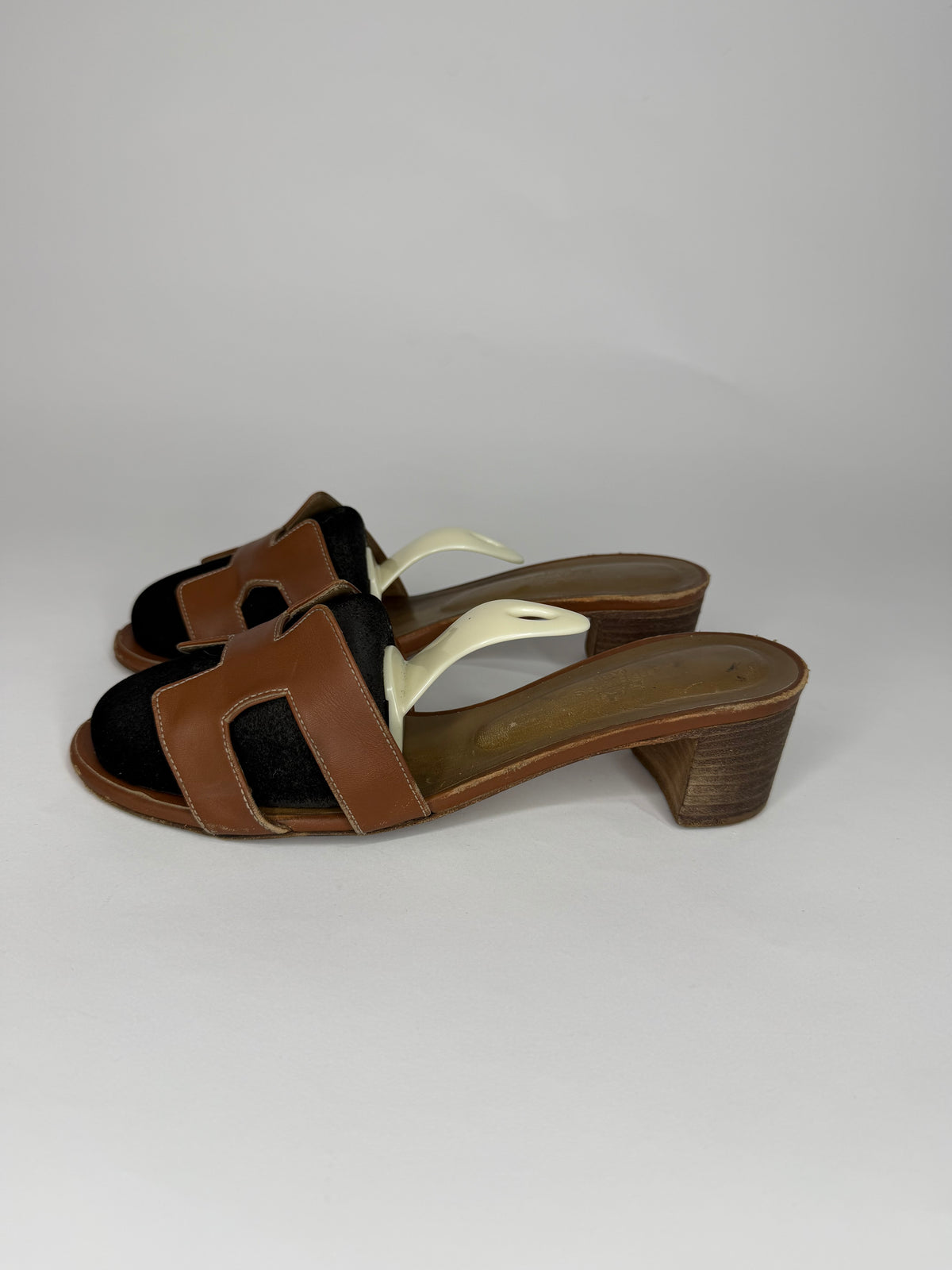 Hermes Brown Leather Oasis Slide Sandals Size 39 EU/ 9 US/ 6 UK