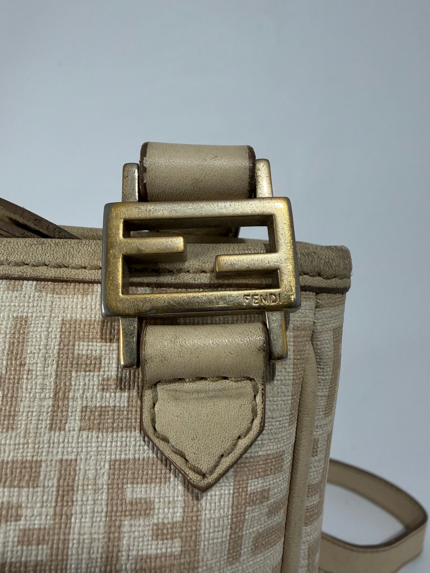 FENDI PRE-OWNED
2000-2010 Zucchino Canvas crossbody bag