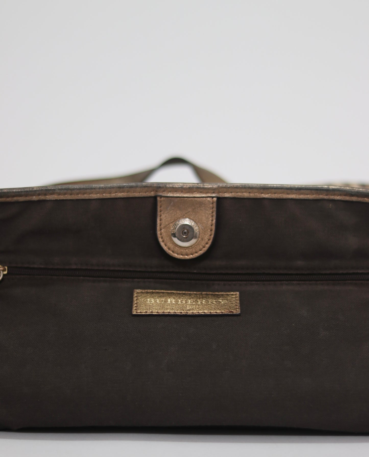 BURBERRY 
Haymarket Check Medium Regent Tote Gold