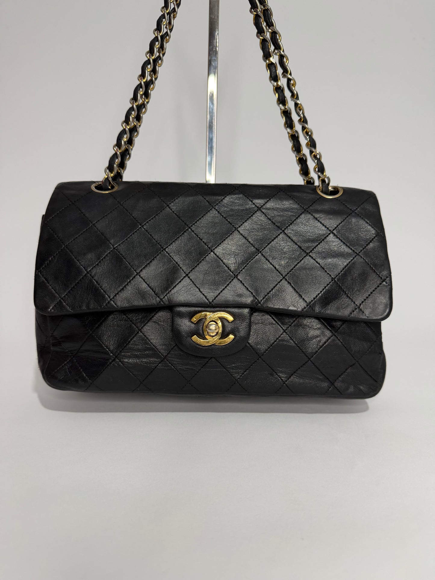 Chanel Black Vintage Lambskin Medium Classic Flap Bag