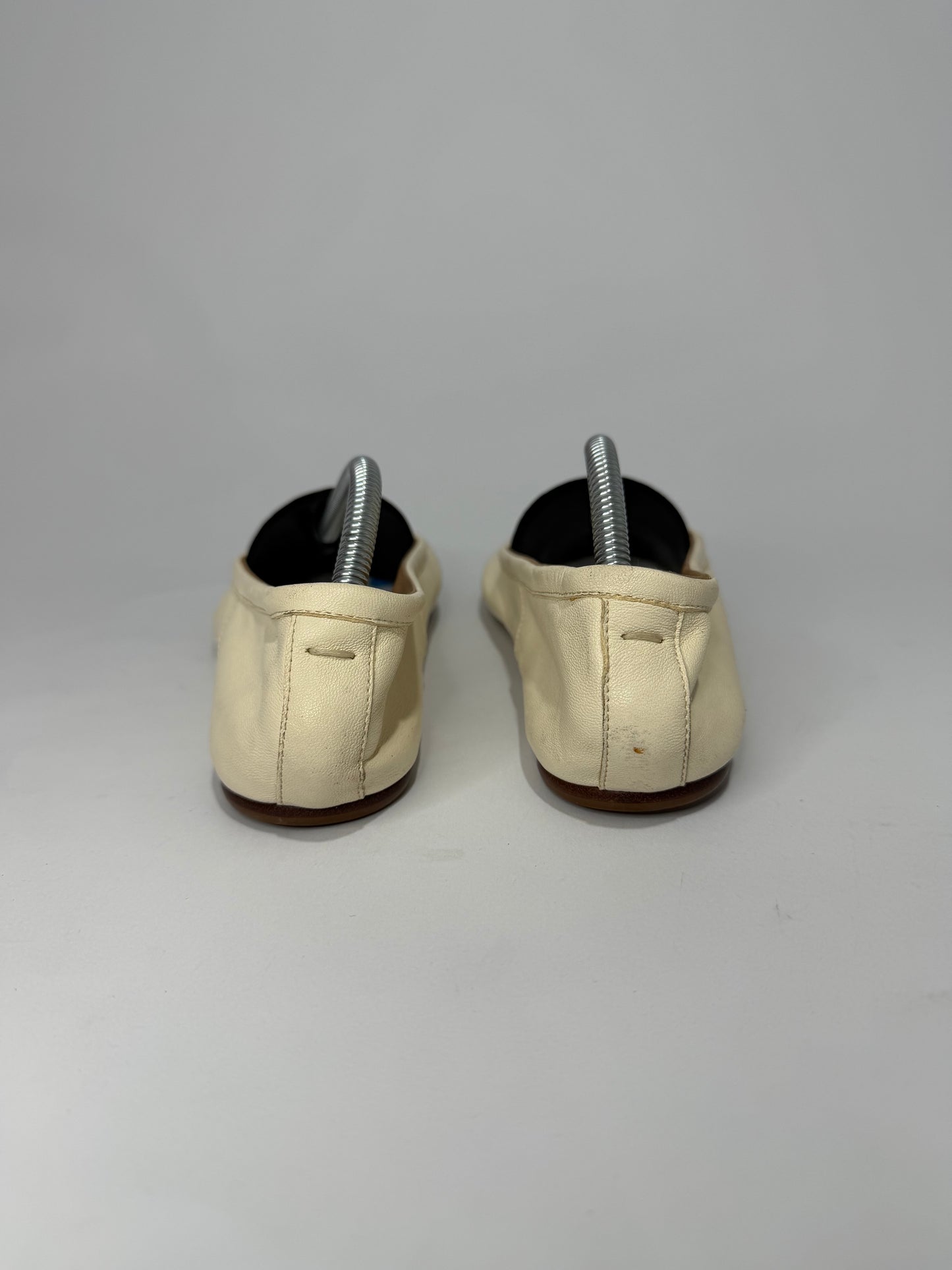 Maison Margiela Tabi Ballet Flats Ivory Leather Split-Toe EU 38
