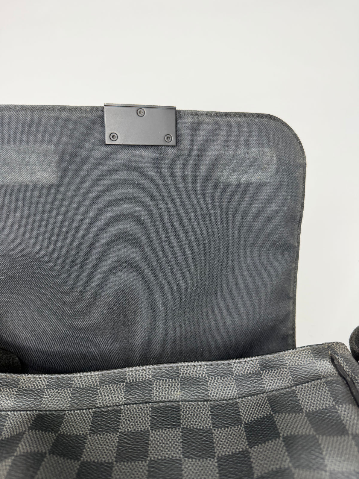 LOUIS VUITTON Damier Graphite District MM Messenger Bag