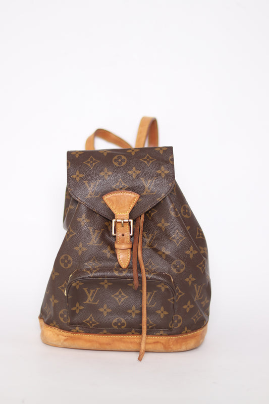 LOUIS VUITTON 
Monogram Montsouris MM Backpack