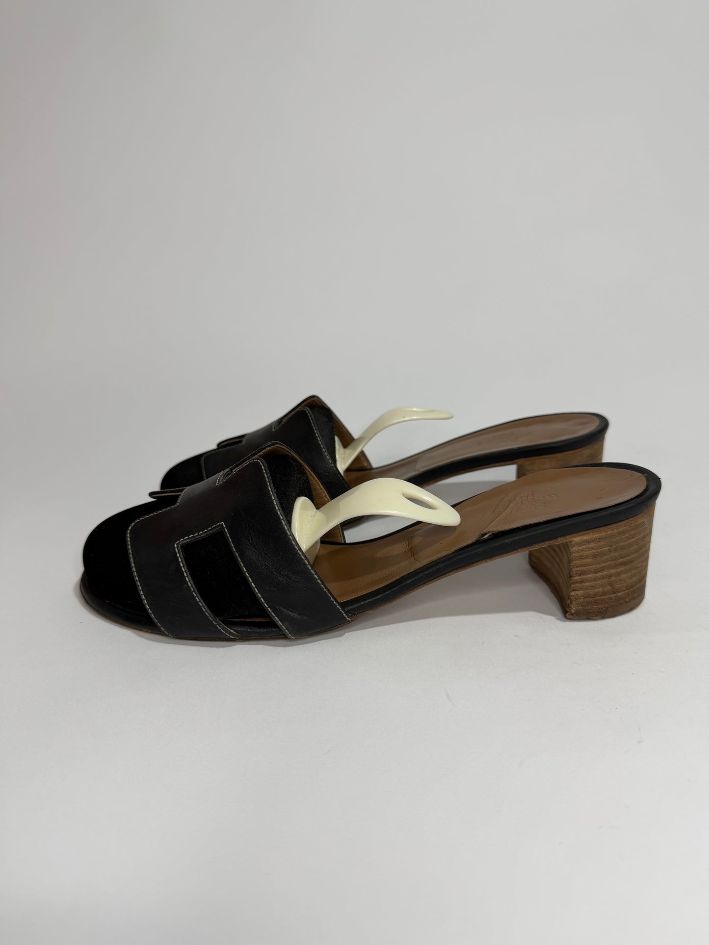 Hermès Oasis H Cut-Out Leather Mule Sandals Black | Size 39 EU| Block Heel
