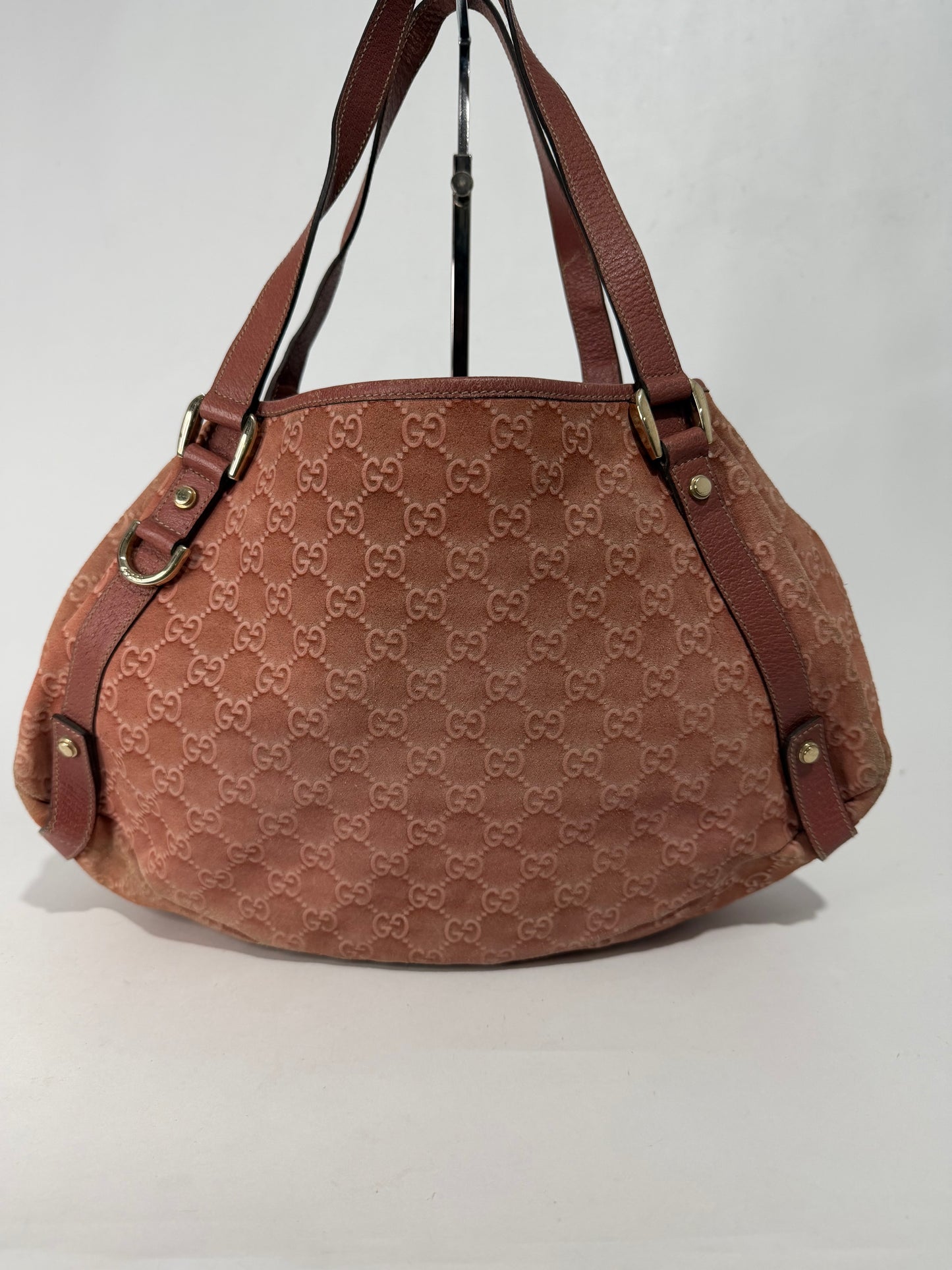 Gucci
GG Suede Medium Abbey Shoulder Bag