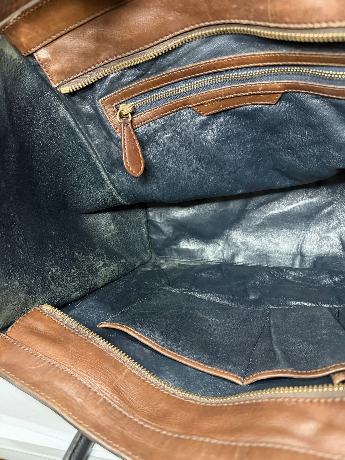 CELINE
Tri-Color Calfskin Leather Large Luggage Tote Bag
