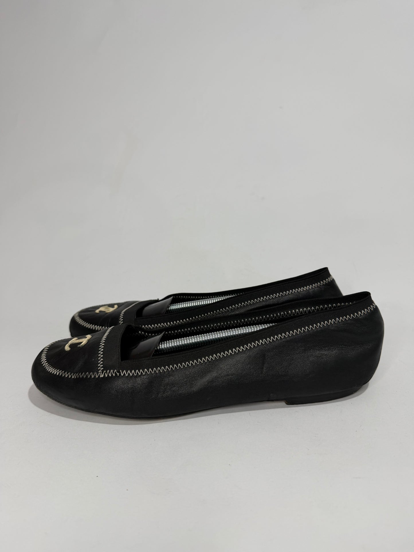 Vintage Chanel CC Logo Leather Ballet Flats Size 42 EU/ 8 UK/ 12 US