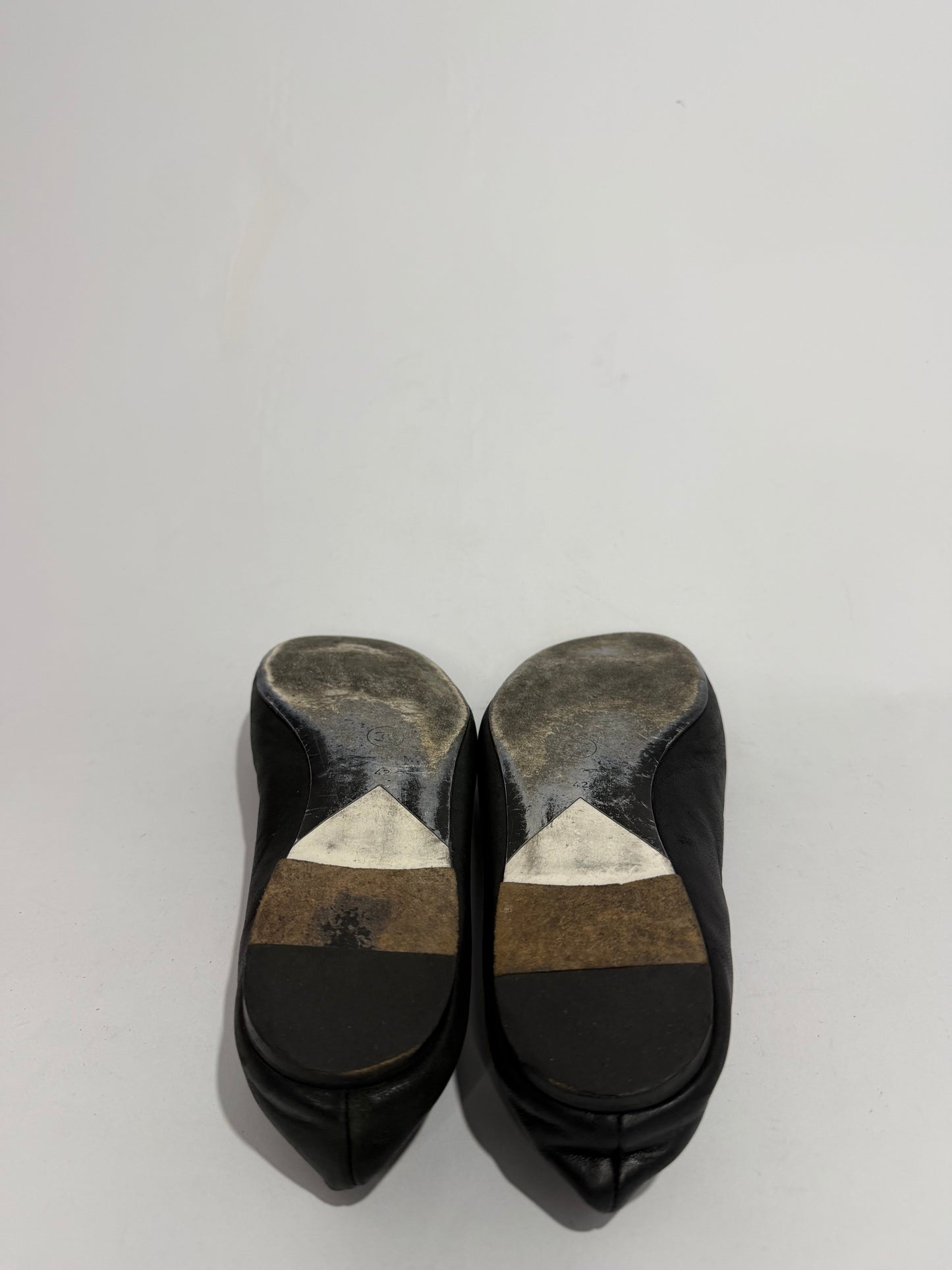 Vintage Chanel CC Logo Leather Ballet Flats Size 42 EU/ 8 UK/ 12 US
