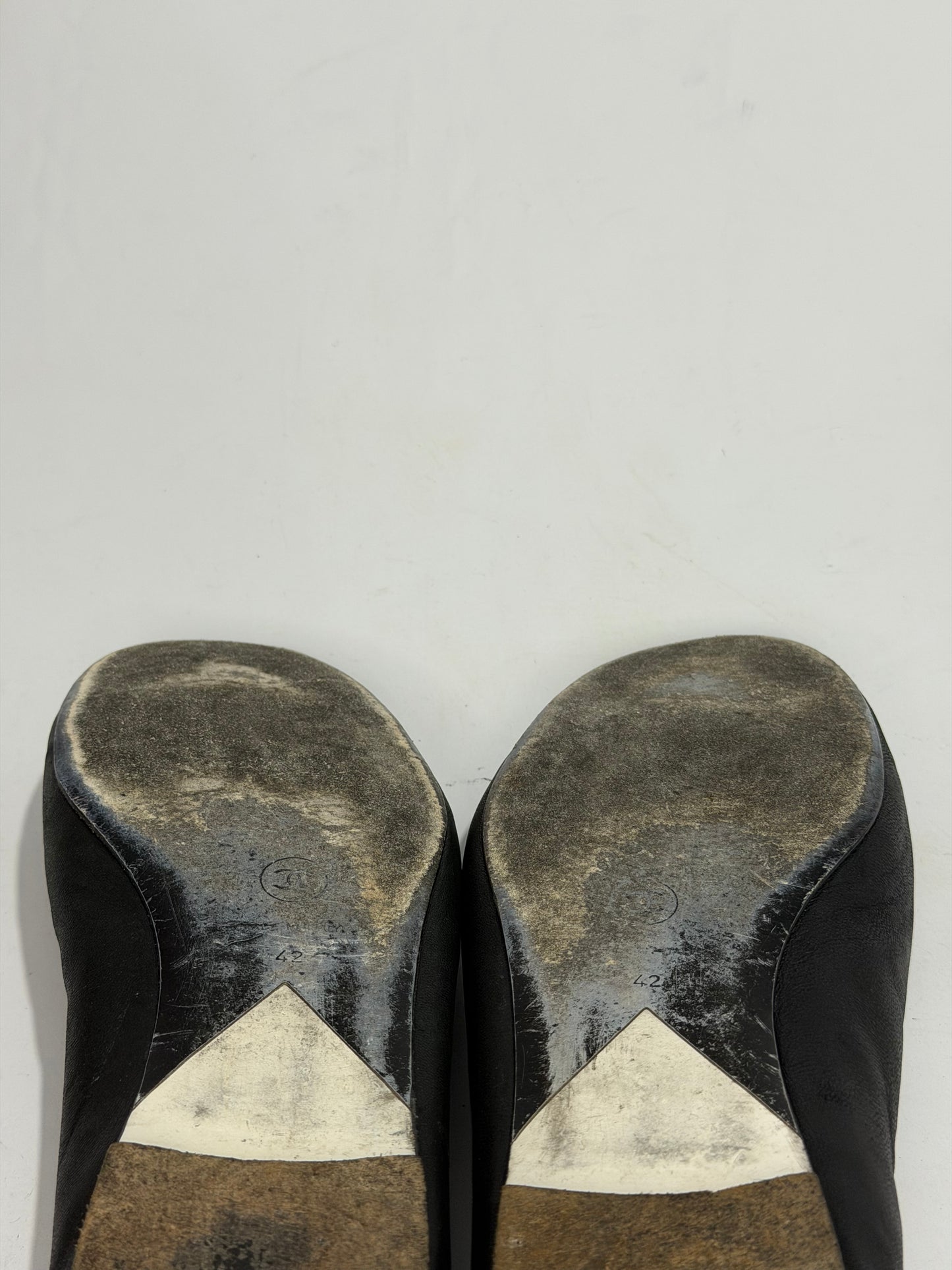 Vintage Chanel CC Logo Leather Ballet Flats Size 42 EU/ 8 UK/ 12 US