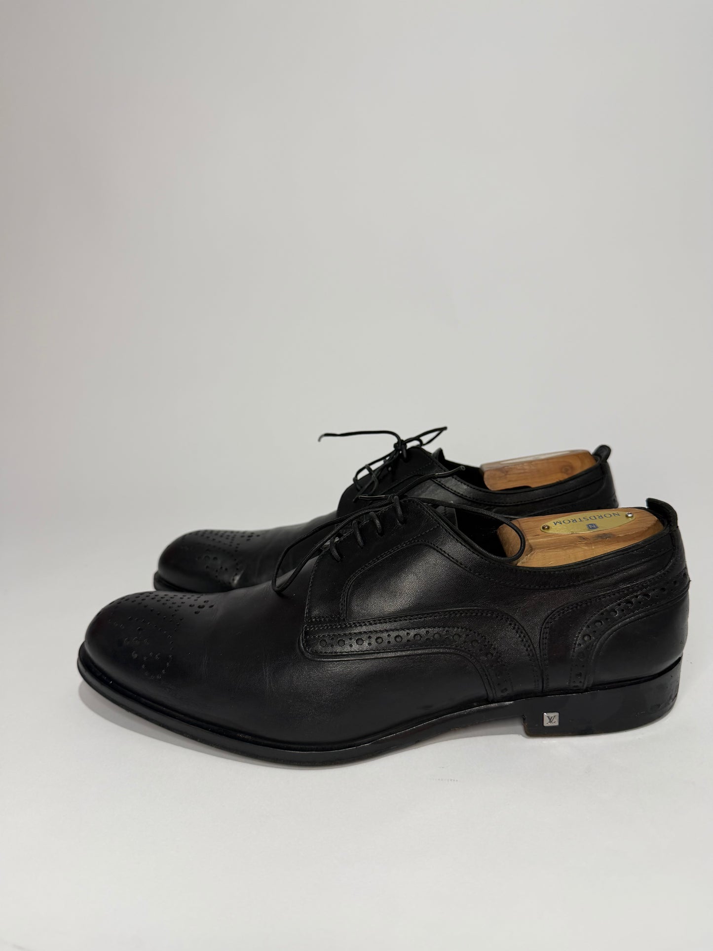 Louis Vuitton Black Leather Medallion Derby Dress Shoes Size 7 UK/ 8 US/ 40 EU