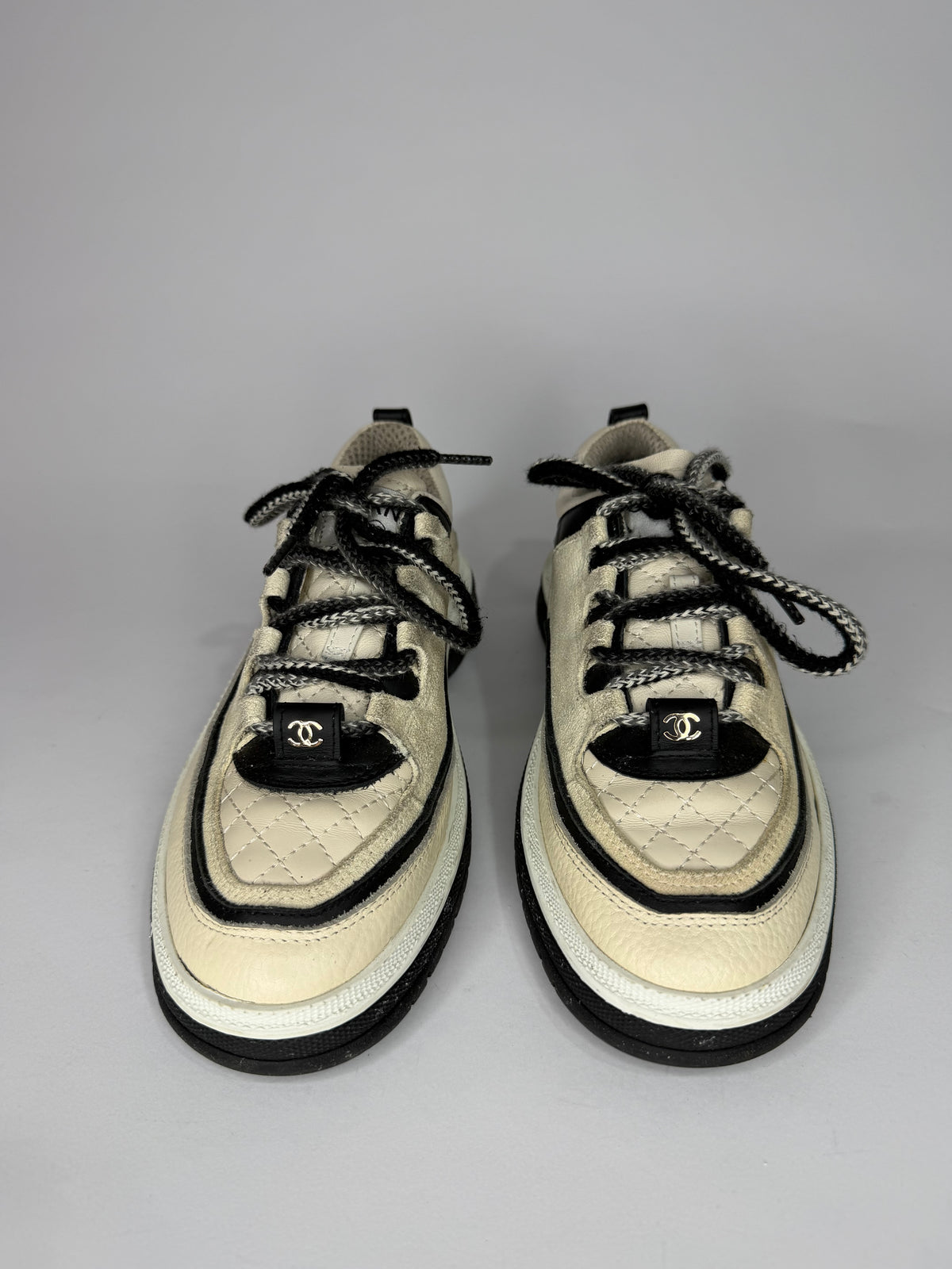 Chanel CC Cream/Black Quilted Leather and Suede Low Top Sneakers Size 38 EU/ 8 US