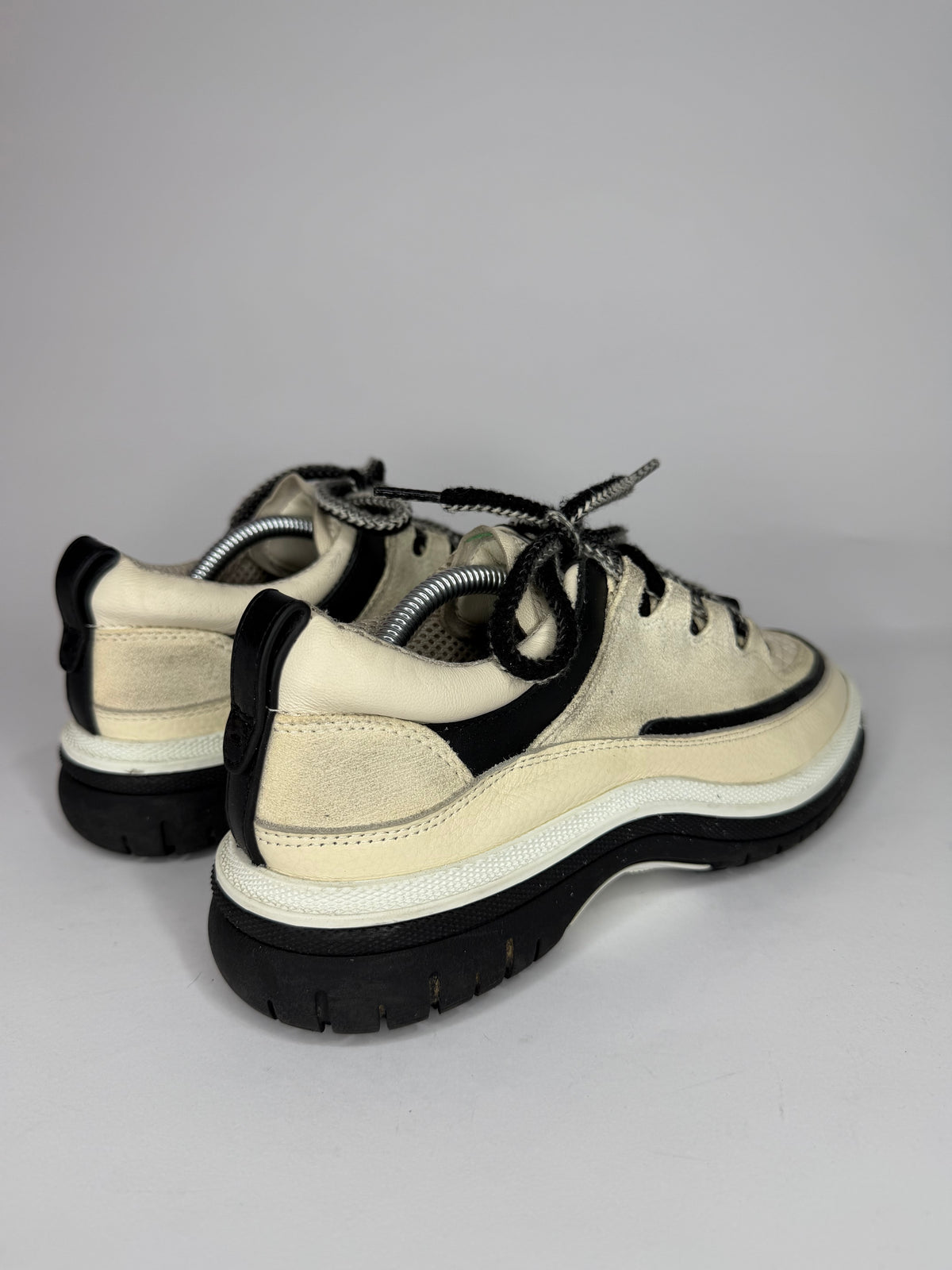 Chanel CC Cream/Black Quilted Leather and Suede Low Top Sneakers Size 38 EU/ 8 US