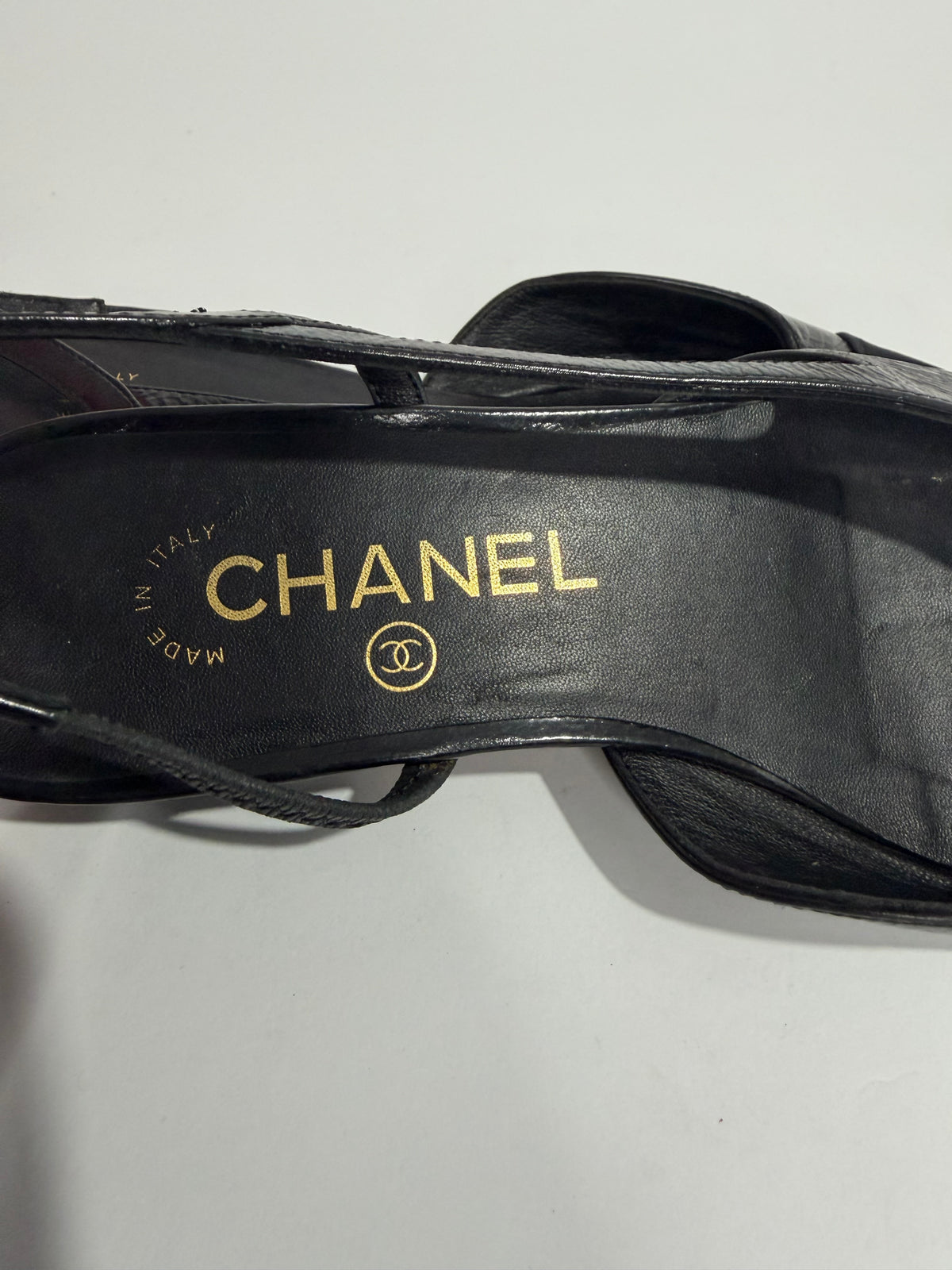 Chanel Black Leather And Patent Cap Toe Slingback Flats Size 36 EU/ 6 US/ 3 UK